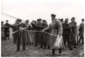 Equipaggio di atterraggio di un dirigibile sovietico, Mosca, URSS, 1930