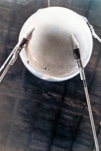 Sputnik 1, satellite russo, 1957 da Unbekannt