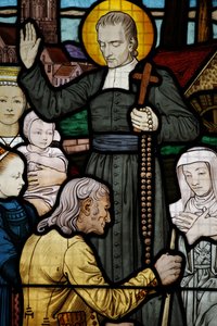 Vetrata nella chiesa di Saint-Honoré d