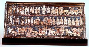 Stendardo di Ur, il lato della guerra, dal cimitero reale di Ur, sumero, c2500 a.C.