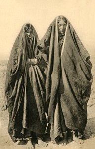 Ragazze Subean, c1918-c1939 da Unbekannt
