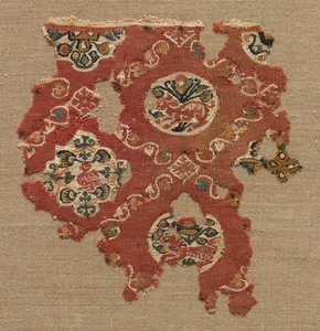 Arazzo con reticolo di animali in medaglioni, 600-700