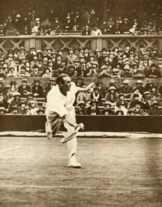 Partita di tennis sul campo centrale a Wimbledon, c1930, 1935 da Unbekannt