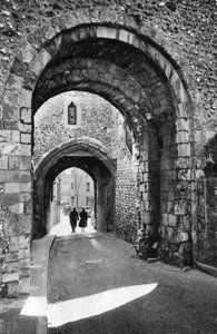 Gli archi del Barbican, Lewes, East Sussex
