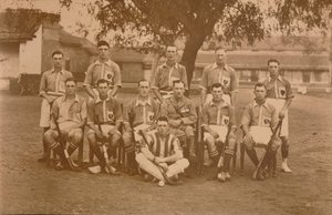 La squadra di hockey del primo battaglione, Il Reggimento Reale del Kent Occidentale. Poona da Unbekannt