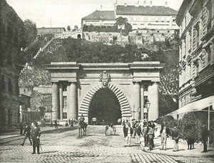 Il tunnel del castello di Buda, Budapest, Austria-Ungheria, 1895 da Unbekannt