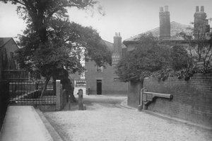 Il sentiero, Wandsworth, mostrando il recinto, c1895, 1912 da Unbekannt