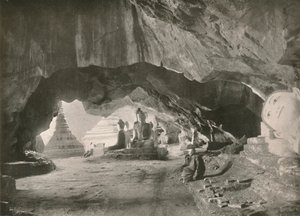Le grotte di Moulmein, 1900