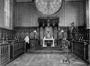 Il presbiterio, Chiesa cattolica apostolica, Albury Park, Surrey, 1904 da Unbekannt