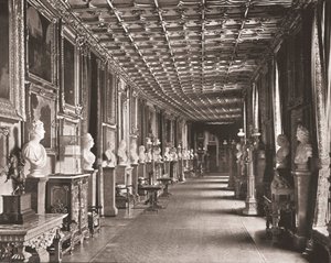 Il Corridoio Est, Castello di Windsor, Berkshire, 1894 da Unbekannt