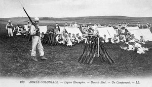 La Legione Straniera Francese nel loro campo, c1910 da Unbekannt