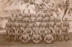 Il plotone indiano del primo battaglione, il reggimento reale del Kent. Poona, India