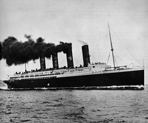 Il Lusitania a tutta velocità, 1915 da Unbekannt