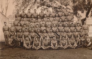 Il plotone di mitragliatrici del primo battaglione, The Queens Own Royal West Kent Regiment. Poona, Ind da Unbekannt