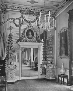 Il Corridoio Principale, Buckingham Palace, Estremità Sud, 1939 da Unbekannt