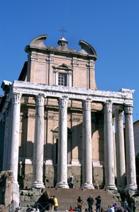 Tempio di Antonino e Faustina, Roma, 141 d.C.