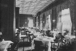La Sala da Pranzo Tudor, Melbourne Hotel, St Louis, Missouri, 1924