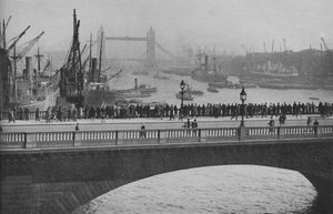 La piscina superiore dal London Bridge, una delle sezioni più trafficate del porto di Londra