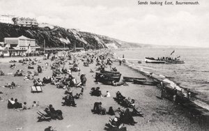 La spiaggia di Bournemouth, Dorset, c. 1920s da Unbekannt