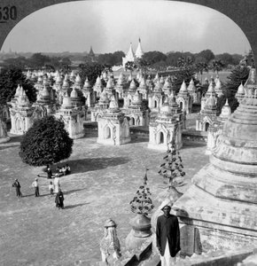 La sezione nord delle 450 pagode, Mandalay, Birmania Myanmar, 1900 da Unbekannt