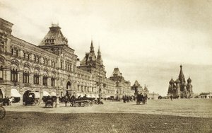 Le file commerciali superiori in Piazza Rossa, Mosca, Russia, 1910