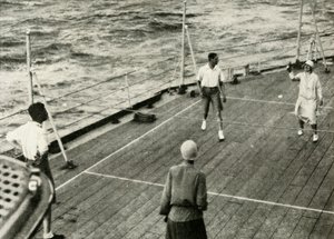 Le loro Maestà, in una partita di Deck Quoits sul ponte dell