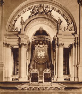 Troni nella sala da ballo a Buckingham Palace, 1935 da Unbekannt