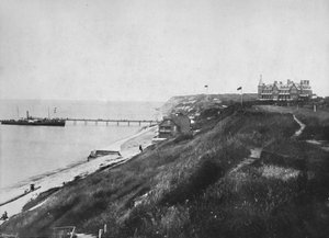 Totland Bay - Un battello escursionistico al molo, 1895