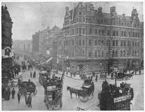 Angolo di Tottenham Court Road, Londra, c1903 da Unbekannt