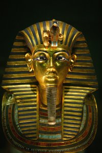Maschera funeraria di Tutankhamon, Il Cairo, Egitto
