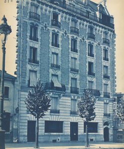 Facciata di una casa di città, c. 1900 da Unbekannt