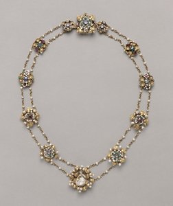 Dodici medaglioni montati come una collana da Unbekannt