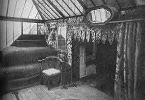 Studio di Victor Hugo a Hauteville House - La stanza in cui è stato scritto Les Miserables, c1925 da Unbekannt