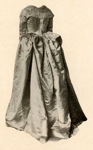 Abito da sposa in raso bianco indossato da Mrs. St. Clair a Philadelphia da Unbekannt