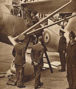 Con la Royal Air Force, 1937