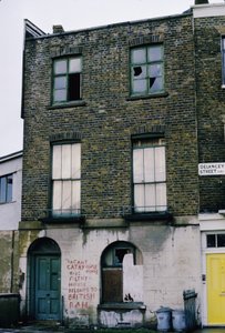 Casa abbandonata, Camden Town, 1967 da Unbekannt Unbekannt