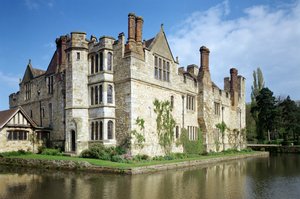 Vista esterna di Hever Castle, Kent, UK, inizio XVI secolo