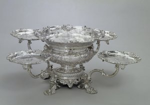 Centrotavola Newdegate di Paul de Lamerie, 1743 da Unbekannt Unbekannt
