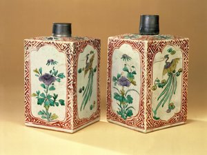 Coppia di bottiglie di sake rettangolari Ko-Kutani (Tokkuri), fine XVII secolo da Unbekannt Unbekannt