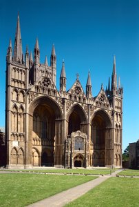 Cattedrale di Peterborough, Scuola Inglese, (13° secolo), La Facciata Ovest, costruita c.1200-10, Cambridgeshire, Regno Unito