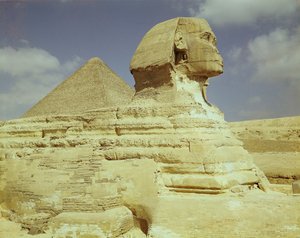 La Sfinge e la Grande Piramide di Khufu a Giza, Antico Regno, c.2613-2494 a.C.