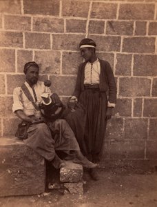 Venditori di limonata a Beirut. Fotografia di Charles Lallemand (1826-1904) in 