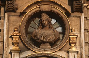 Belgio, Bruxelles, Grand Place, dettaglio decorativo da William Jennys