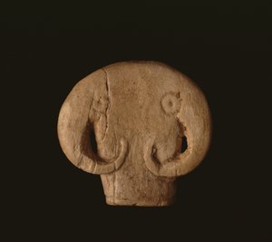 Amuleto a testa di toro, egiziano predinastico, Naqada IIa, c.3500 a.C. (avorio di ippopotamo) da Unbekannt