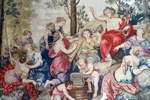 Chateau de Fontainebleau: (dettaglio), drappeggio tessuto per Luigi XIV alla fabbrica dei Gobelins dal 1687 dopo i grandi dipinti di Pierre Mignard al Chateau de Saint Cloud per Monsieur Philippe Duc d
