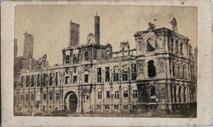 Comune di Parigi (1871): vista del Municipio dopo l