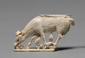 Placca decorativa: Cervo al pascolo