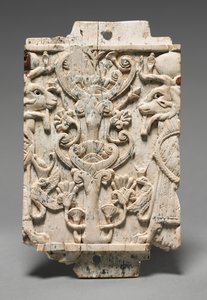 Placca Decorativa: Sfingi con Testa di Ariete che Fiancheggiano un Albero Sacro, 900-800 a.C. da Unbekannt