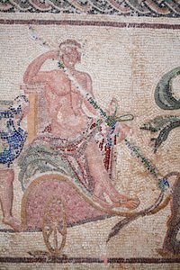 (dettaglio) Il trionfo di Dioniso - Ritorno del dio da una spedizione militare in India - Dioniso seduto su un carro trainato da due pantere - Mosaici di Paphos, Casa di Dioniso, Fine del II secolo d.C. - Cipro da William M. Timlin