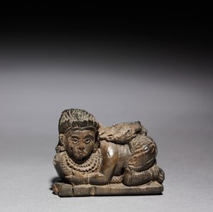 Figurina di una donna accovacciata, 900-800 a.C. da Unbekannt